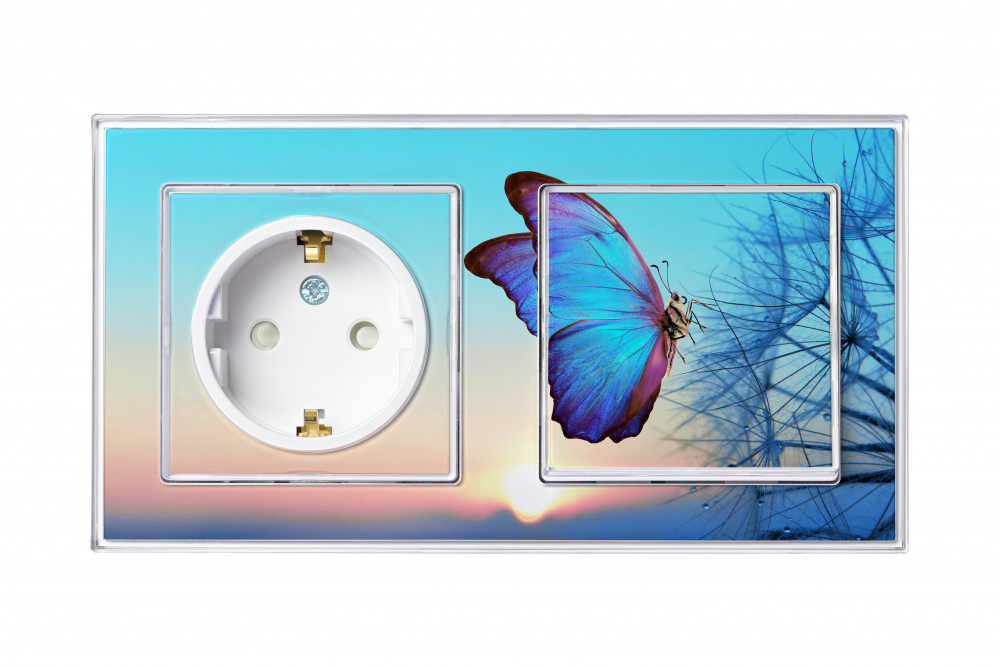 ATLASDESIGN ART РОЗЕТКА с заземлением со шторками, 16А, механизм, БЕЛЫЙ