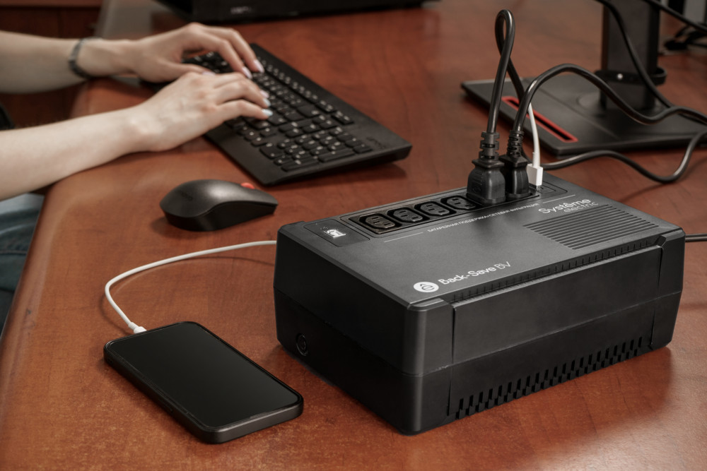 ИБП Back-Save BV Systeme Electric 800 ВА AVR 6 С13 230 В 1 USB-A
